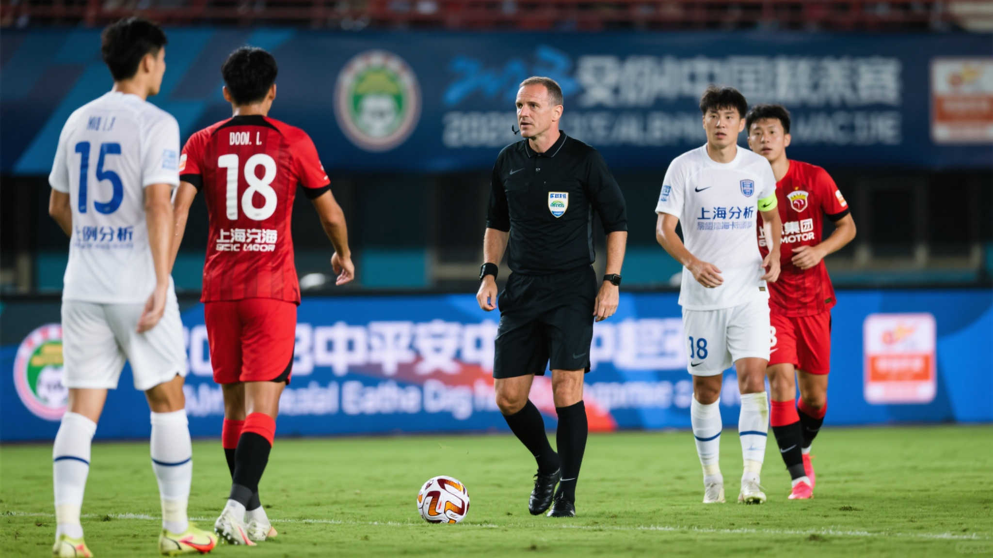 德比失利!海港足协杯卫冕梦碎,穆斯卡特难掩遗憾 德比失利!海港足协杯卫冕梦碎,穆斯卡特难掩遗憾