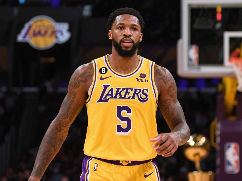 湖人与掘金竞逐布鲁斯·布朗，冠军关键拼图或将易主